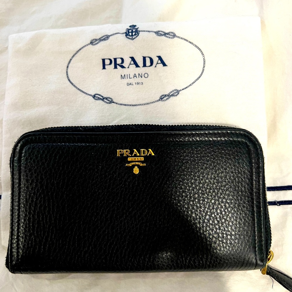 Vintage Prada wallet with dust bag